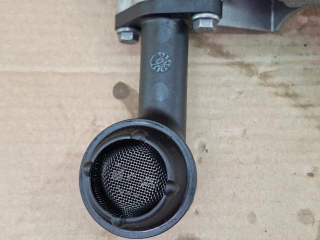 Насос маслозакачуючий 05L115103F VAG