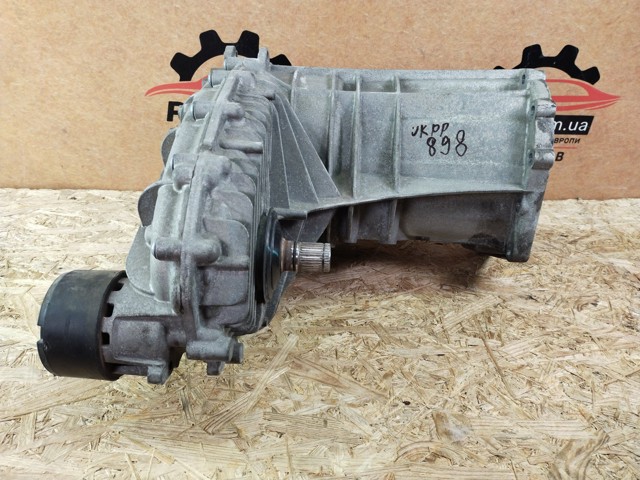 Коробка роздавальна в зборі 0BU341011R VAG