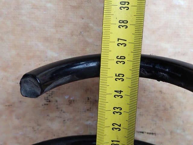 Пружина амортизатора передняя 13219115 GM