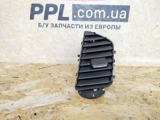 Решітка повітропровода 13282237 GM