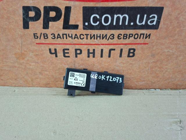 Блок управління центральним замком 13503204 GM