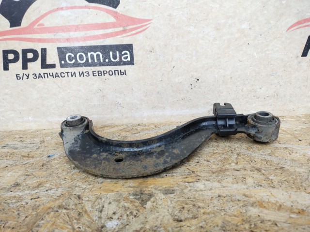Балансир задній верхній, лівий/правий 1K0505323P VAG
