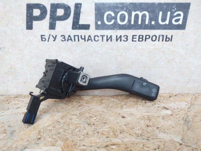 Перемикач підрульовий, правий 1K0953519 VAG