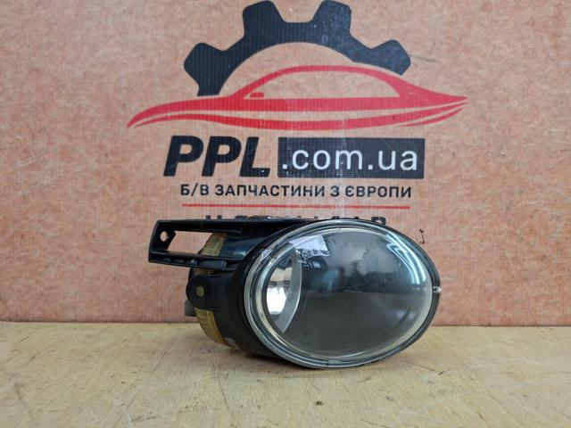 Туманка права 27129400 VAG