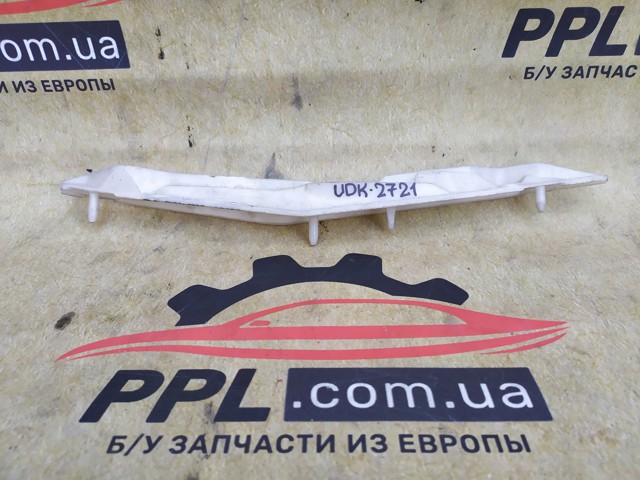 Кронштейн бампера переднього 2M5117D958BB FORD