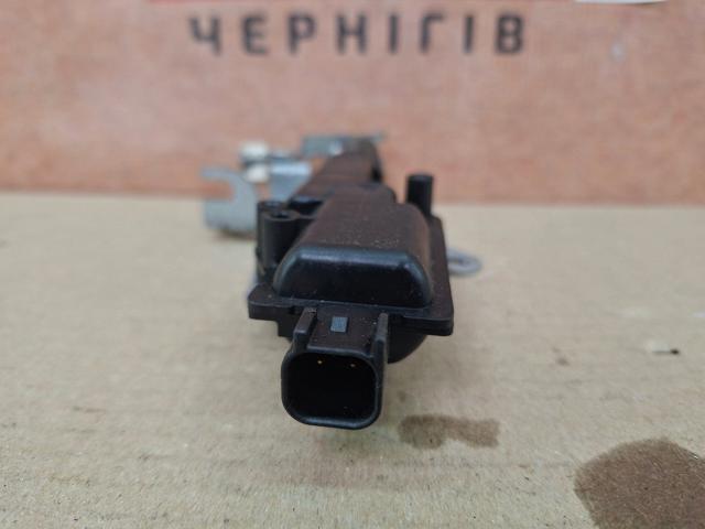 Мотор-привід відкр/закр. замку багажника (3/5-х дв.) 2S6T432A98AF FORD