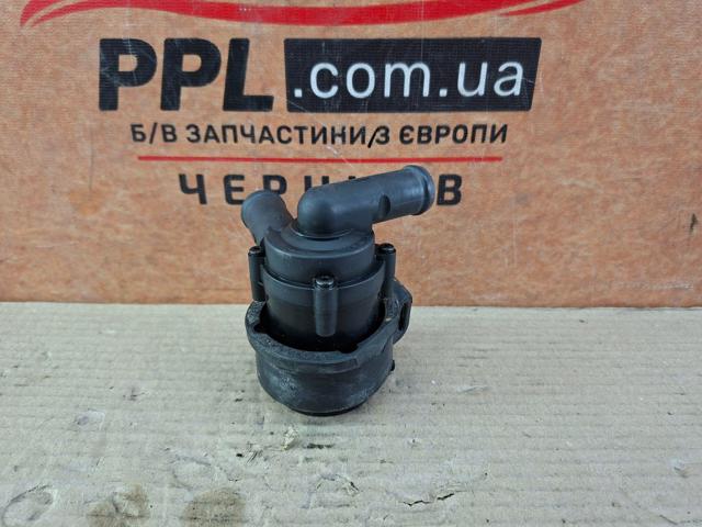 Водяний насос охолодження електро додатковий 31332380 VOLVO