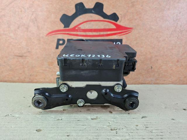 Блок управління АБС (ABS) 4451048080 TOYOTA