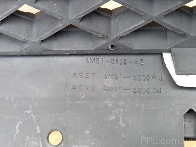 Решітка радіатора 4M518138AE FORD