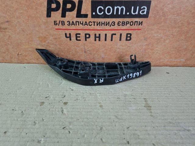 Кронштейн бампера переднього, правий 5253548013 TOYOTA