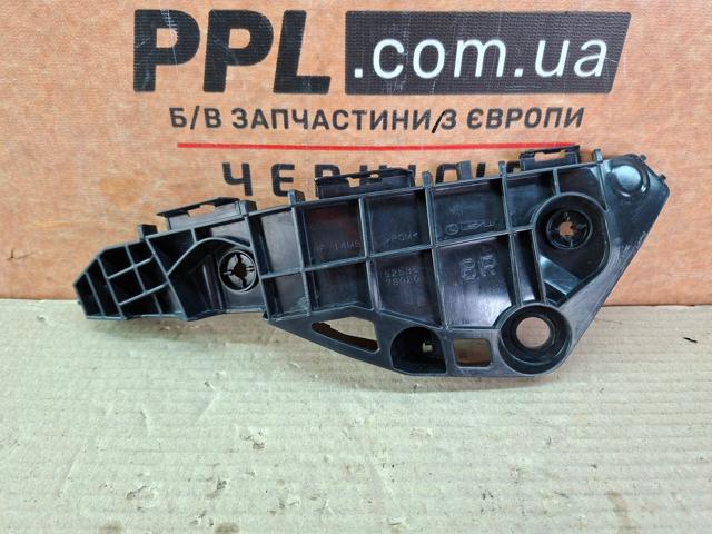 Напрямна переднього бампера, права 5253578020 TOYOTA