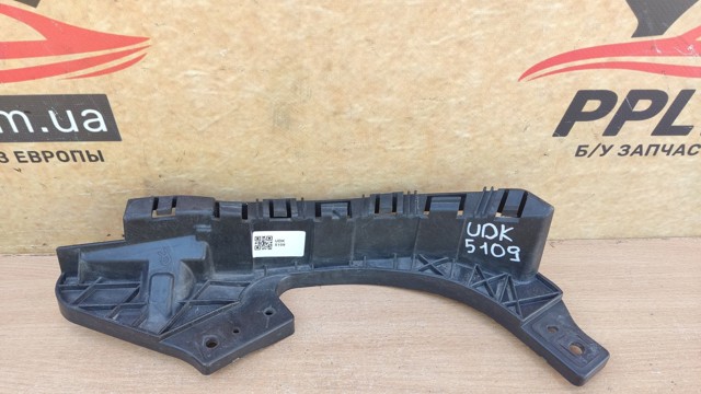 Кріплення фари передньої, правої 57707SC020 SUBARU