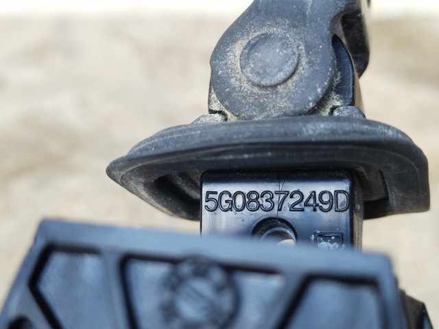 Обмежувач відкриття дверей, передній 5G0837249D VAG