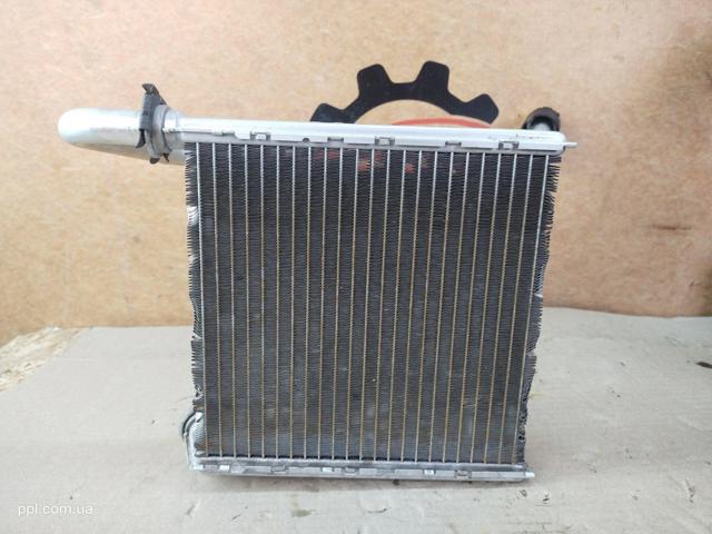 Радіатор обігрівача 5Q0819031 VAG