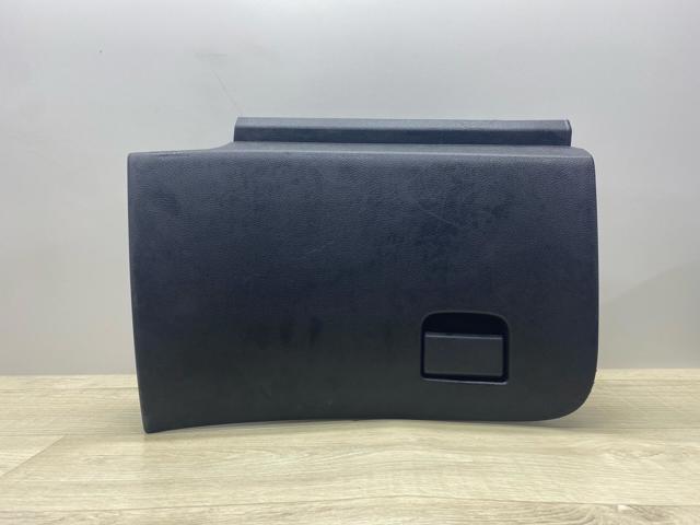 Ящик для рукавичок (бардачок) 685104BA0A NISSAN