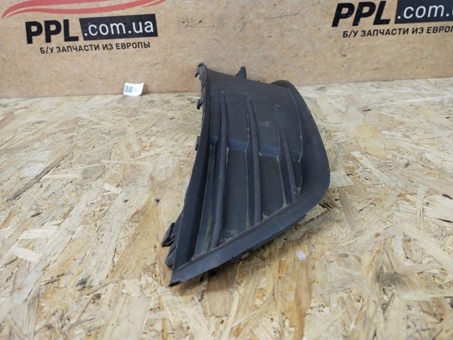 Решітка переднього бампера, ліва 6V0807367 VAG