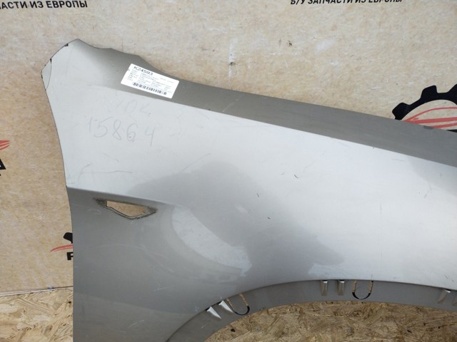 Переднє праве крило 7157980 BMW