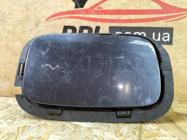 Горловина паливного бака 8200002163 RENAULT
