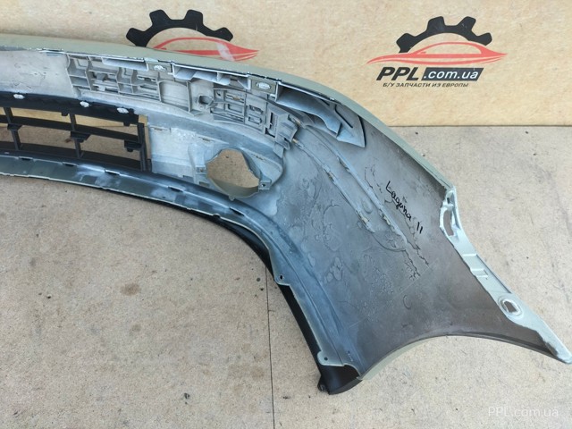 Бампер передній Renault Laguna 2