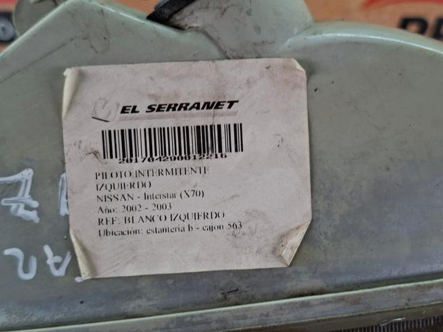 Передній ліхтар покажчика повороту 8200133631 RENAULT
