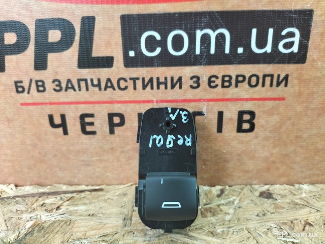 Кнопковий блок керування склопідіймачами задній 84139701 GM