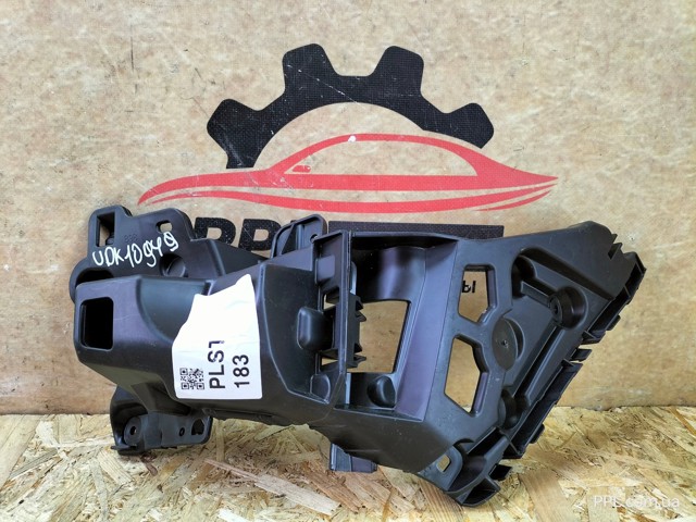 Кріплення бамера ліве 850456409R RENAULT
