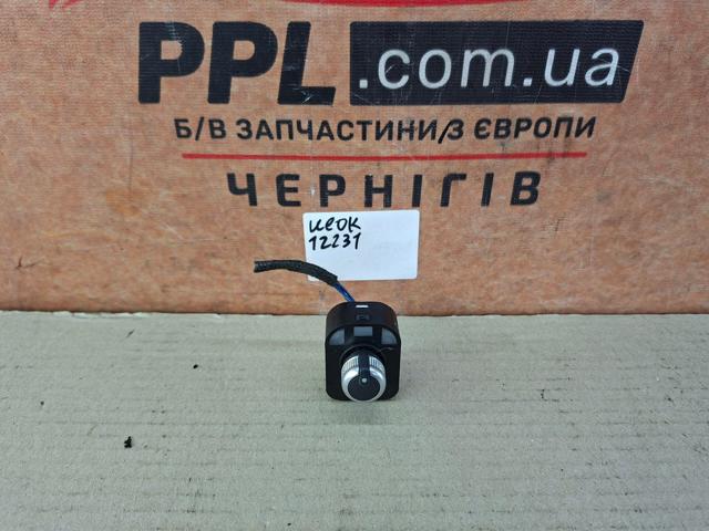Блок керування дзеркалами заднього виду 8V0959565M VAG