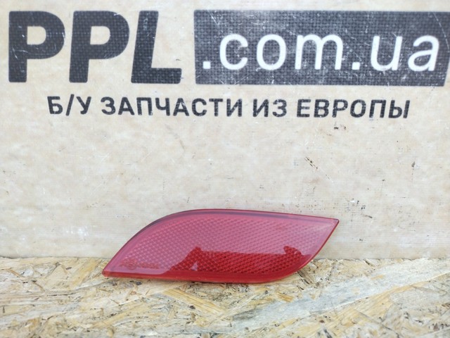 Катафот (відбивач) заднього бампера, лівий 8X0945105 VAG