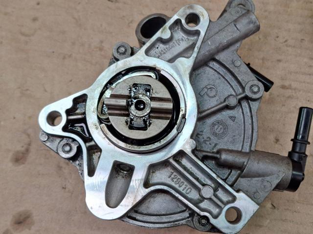 Насос вакуумний 9673836180 FORD