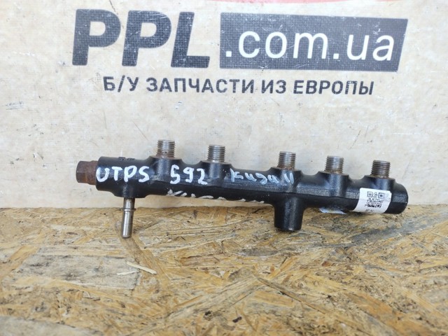 Паливна рампа 9674300080 FORD