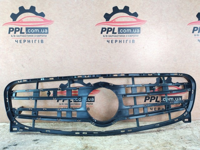 Облицювання радіатора A1568880460 MERCEDES