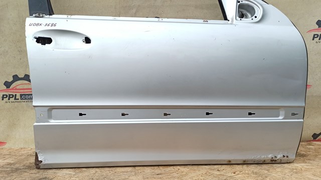 Пасажирські передні двері A2117201405 MERCEDES