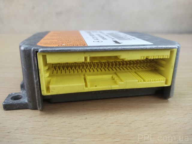 Блок управління airbag A2118209485 MERCEDES
