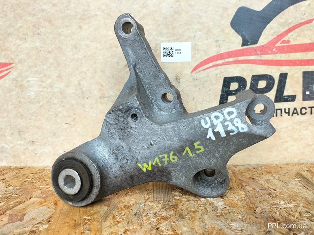 Подушка (опора) двигуна, верхня A2462401309 MERCEDES