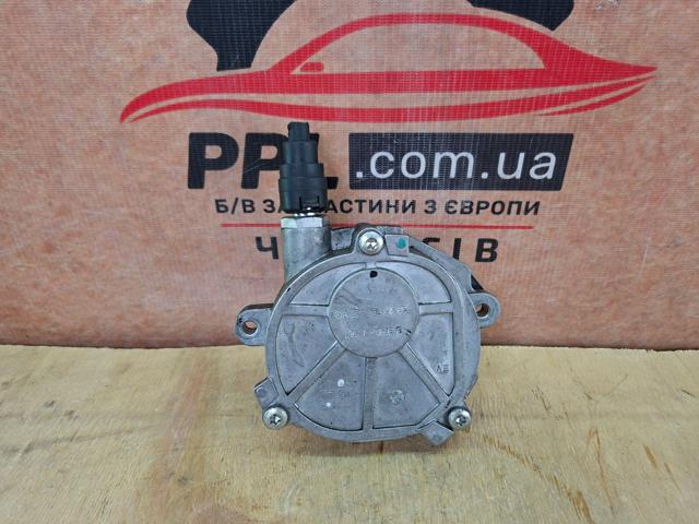 Насос вакуумний A2712301465 MERCEDES
