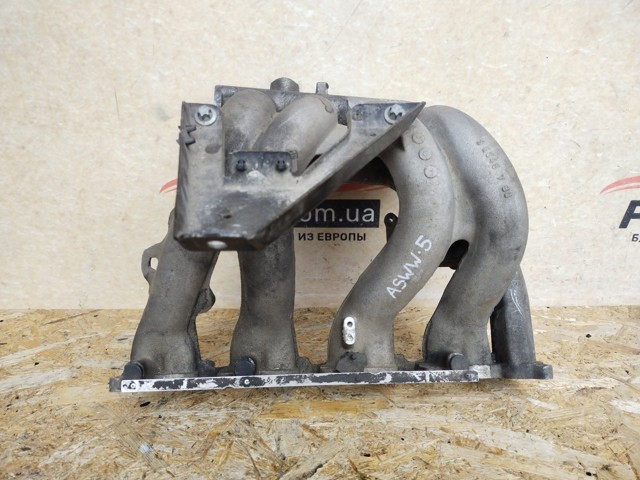 Колектор впускний A6110901737 MERCEDES