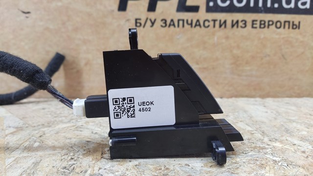 Кнопка аварійної сигналізації BBP3664H0 MAZDA