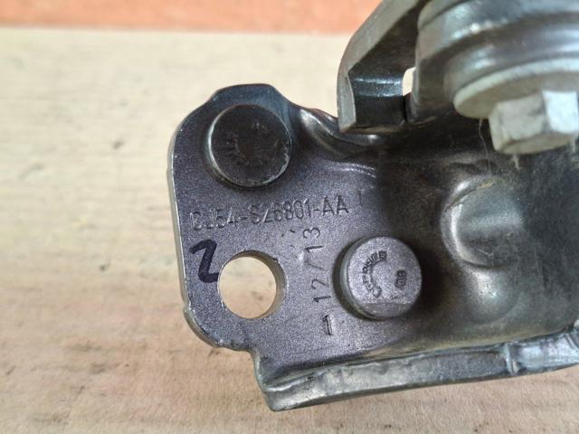 Петля задніх лівих дверей CJ54S26811AB FORD