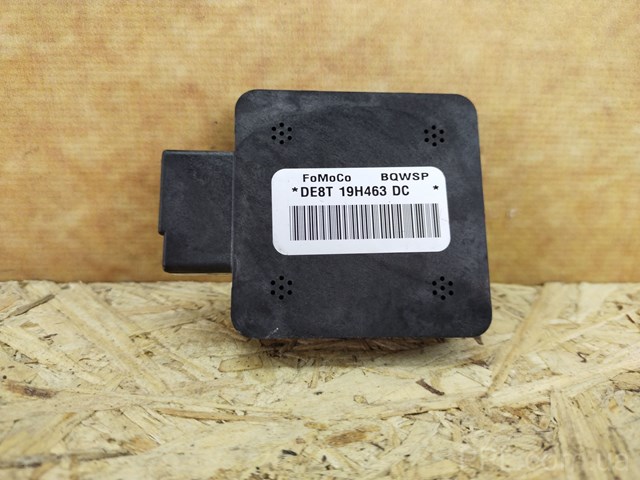 Антена GPS DE8T19H463DC FORD