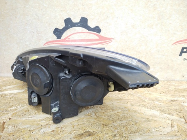 Права блок фара H1BB13W029AE FORD