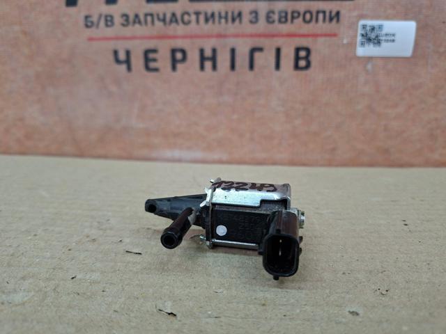 Клапан вентиляції бензобака K5T48279 MAZDA