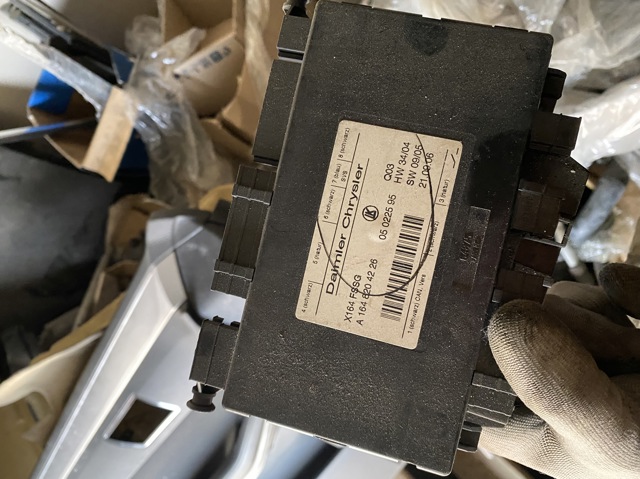 Блок управління сигналами SAM 1648204226 MERCEDES