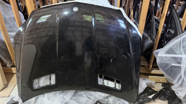 Капот 1668800457 MERCEDES