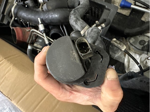 Водяний насос охолодження електричний додатковий 2118350028 MERCEDES