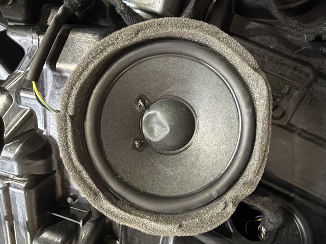 Динамік передній 2238201500 MERCEDES