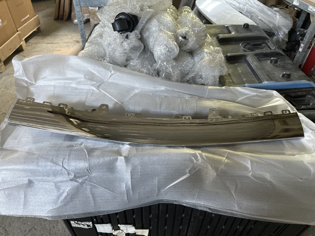 Накладка бампера переднього 2928852200 MERCEDES