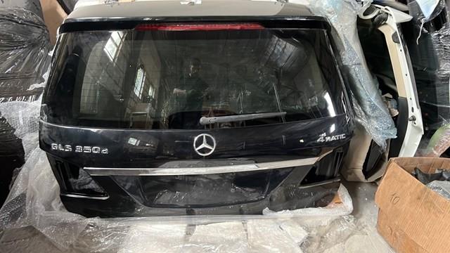 Двері багажника A1667405100 MERCEDES