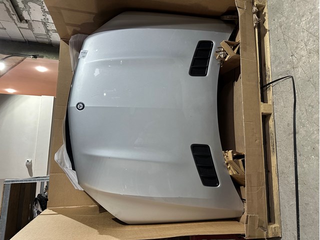 Капот A1668800557 MERCEDES