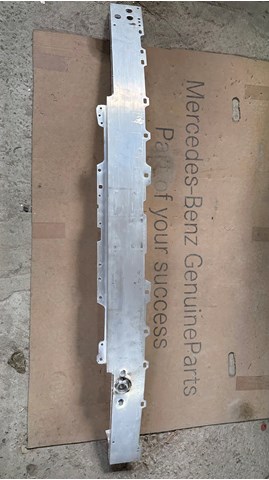 Шина бампера переднього A2056202034 MERCEDES