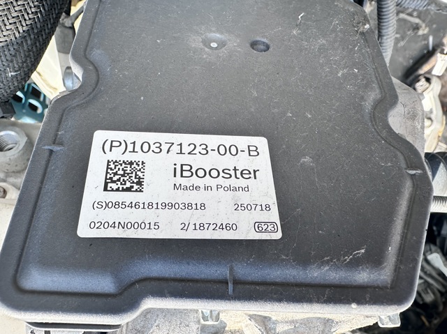Вакуумний підсилювач гальм 103712300B Tesla Model